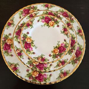 Setting 3 New Royal Albert Old Country Roses Plates England Dinner Salad bread